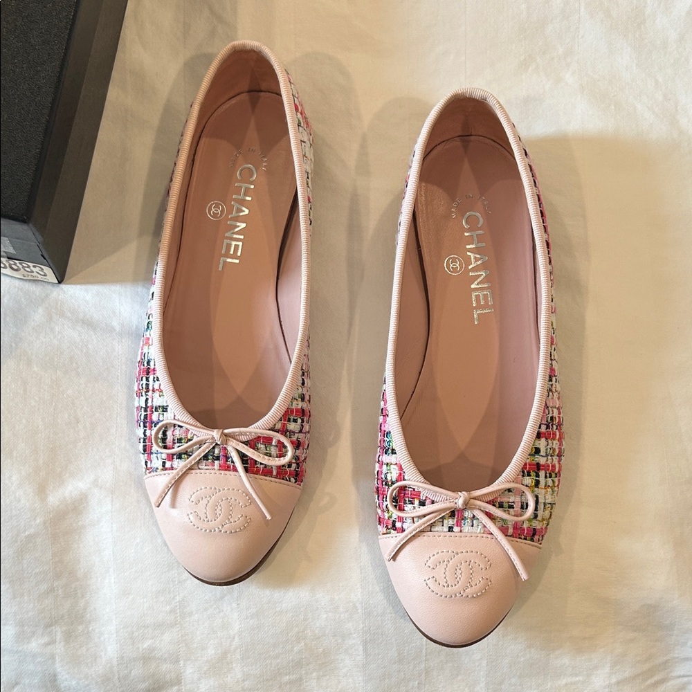 CHANEL Multicolor Tweed Ballet Flats
